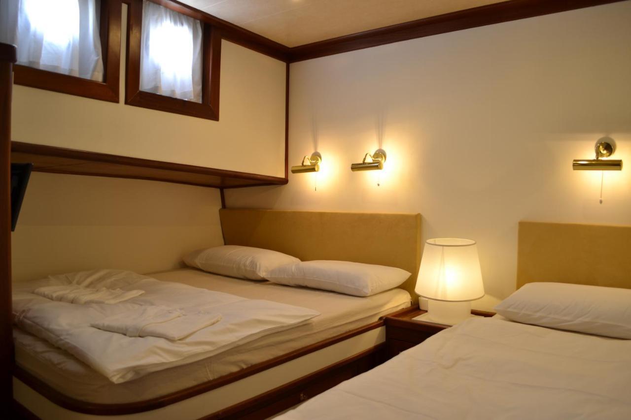 Dvi Marije Hotel ปาแลร์โม ภายนอก รูปภาพ